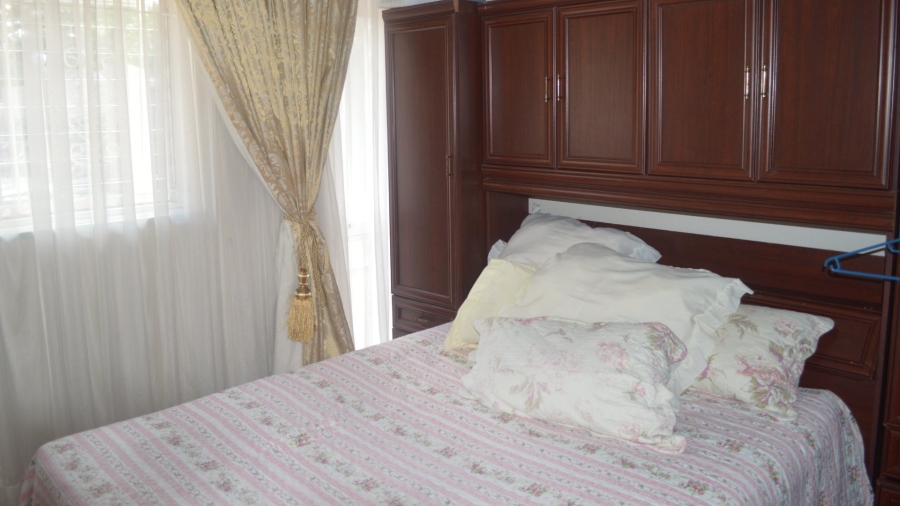 5 Bedroom Property for Sale in Wilkoppies North West